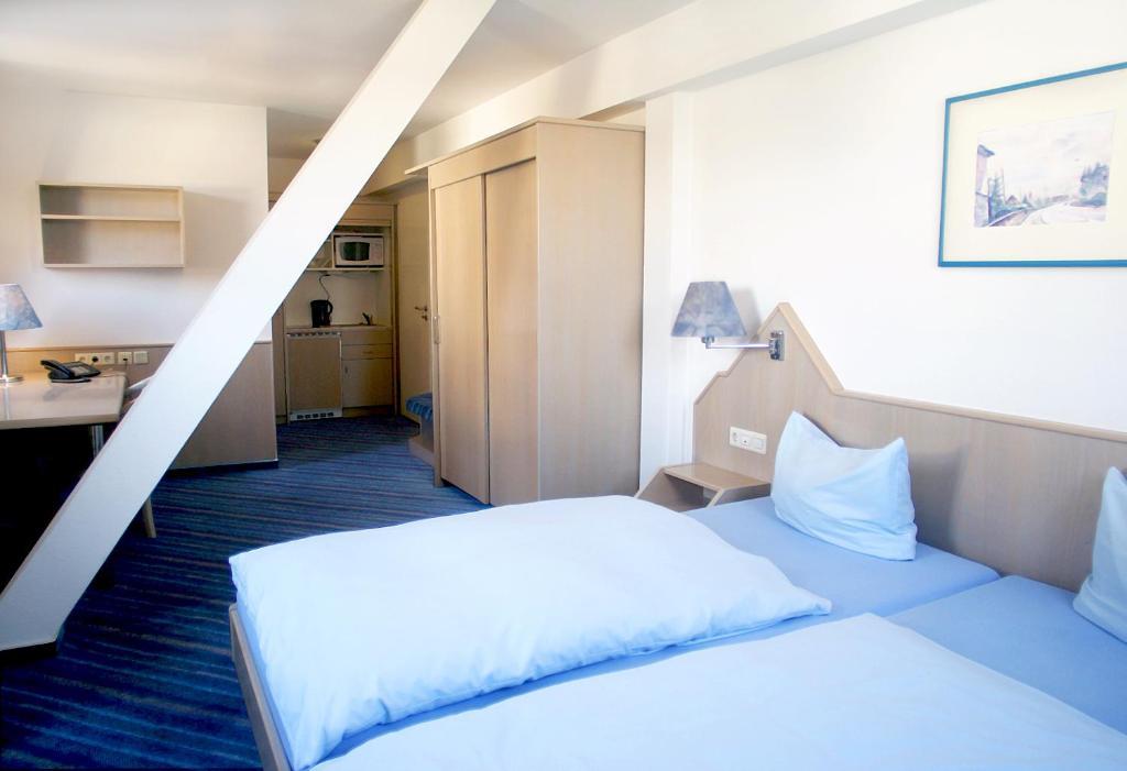 City Hotel Карлсруэ Экстерьер фото